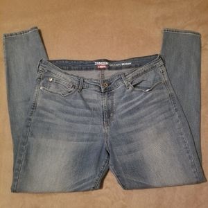 Skinny jeans